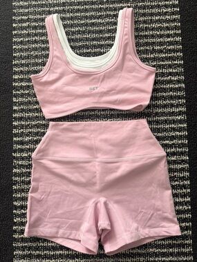 NWOT Set Active Pink Formcloud Set